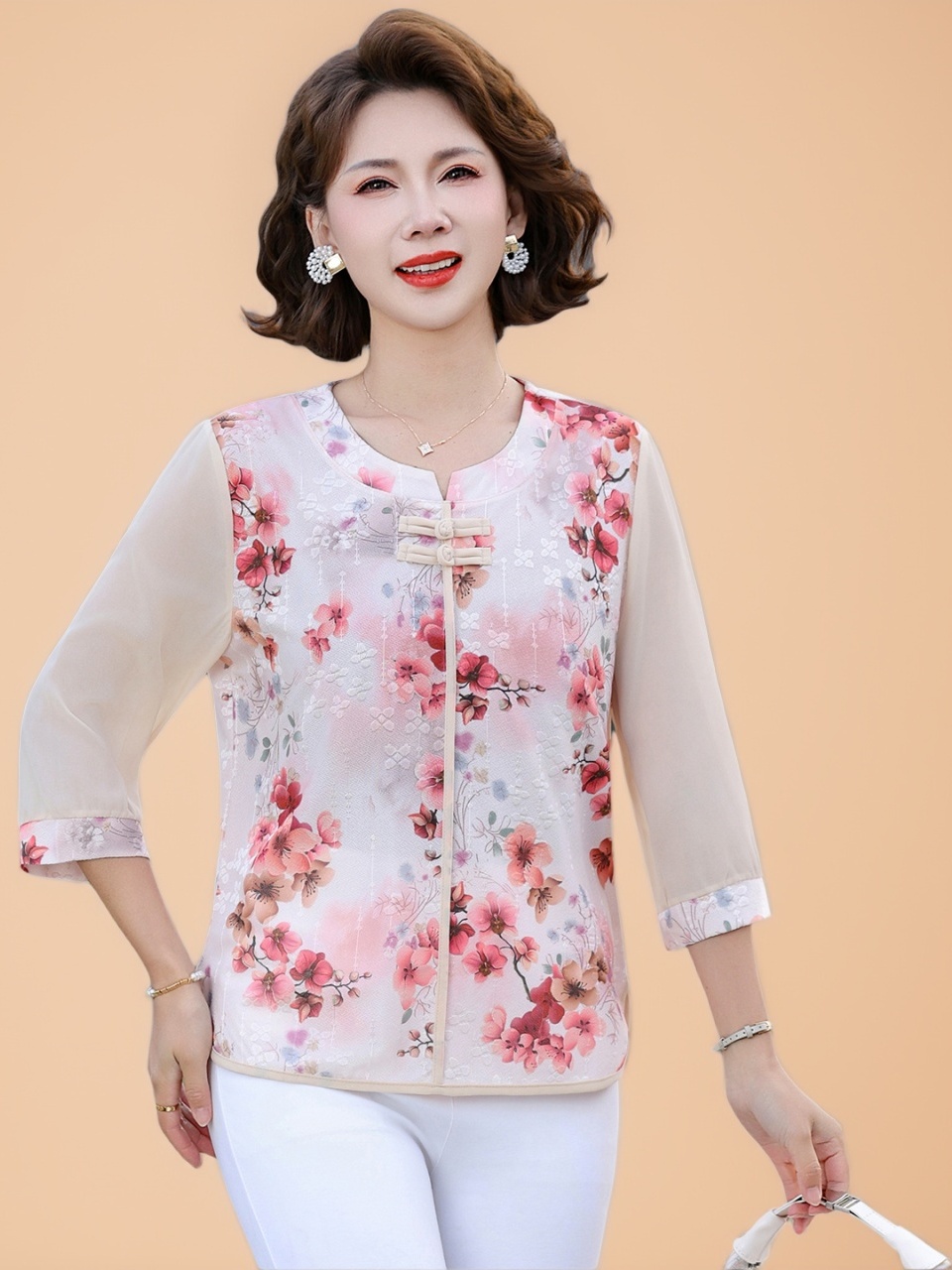 Women Fashion Over 60 - Новая шелковая футболка свободного кроя в